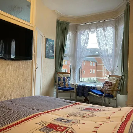 Cumbria Guest House-3