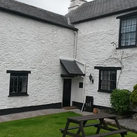 Townstal Farmhouse-3