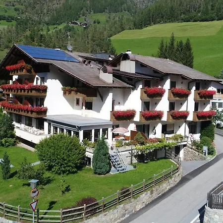 Hotel Am Fels-3
