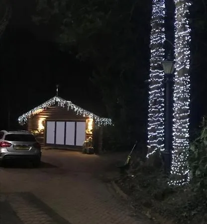 Log Cabin-2