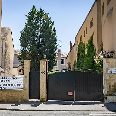 Hotel De La Gare-2