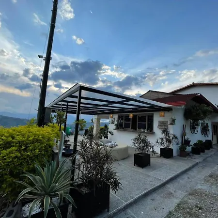 Entre Verdes Hotel & Glamping-3