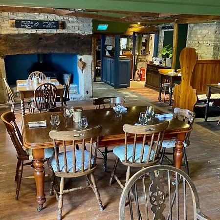 The Lion At West Pennard-2