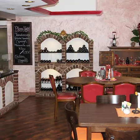 Hotel Drei Rosen-2