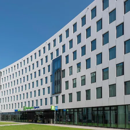 Holiday Inn Express Duesseldorf - Hauptbahnhof By Ihg-2
