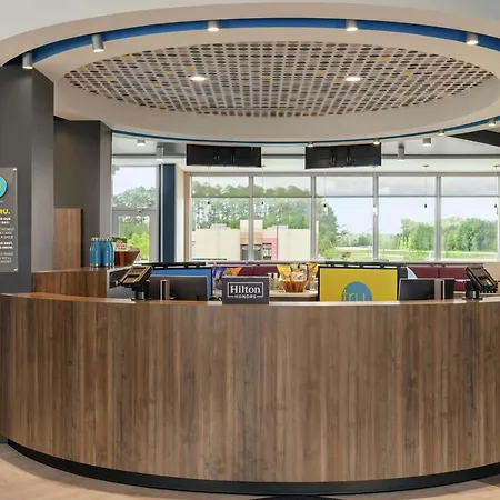 Tru By Hilton Florence I-95-3