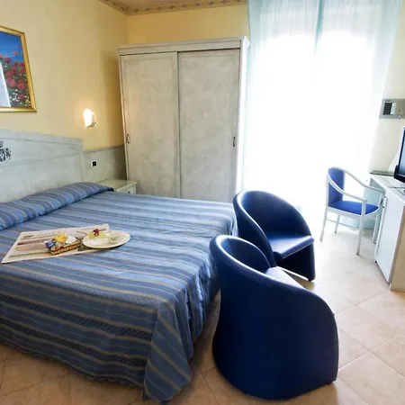 Hotel Solarium-2