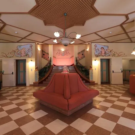 Palace Pontedilegno-3