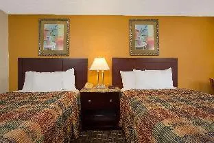 Days Inn By Wyndham Chester-3