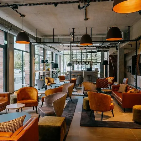 Loom Hotel & Skybar-3