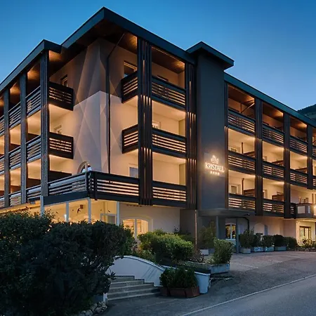 Hotel Kristall-2