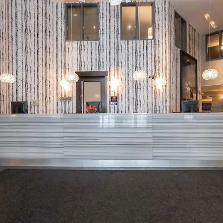 Sandman Signature Edmonton South Hotel-3