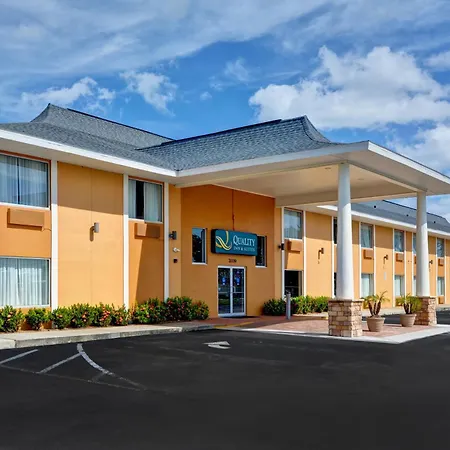 Quality Inn & Suites Heritage Park-3