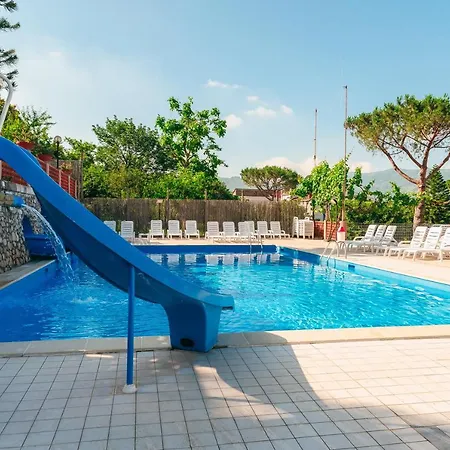 Bleu Village-2