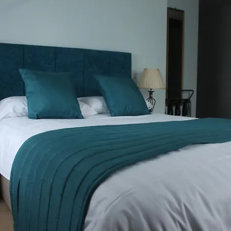 Crown House Hotel-2