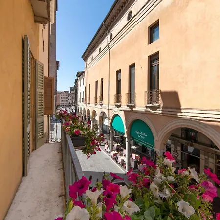 Hotel Broletto - Centro Storico-3