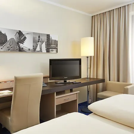H4 Hotel Hamburg Bergedorf, Trademark Collection By Wyndham-3