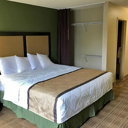 Extended Stay America Select Suites - Detroit - Farmington Hills-3