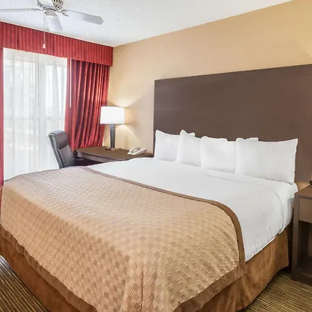 Birch Hill Suites Detroit-Warren-2