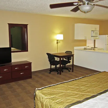 Extended Stay America Select Suites - Detroit - Sterling Heights-3