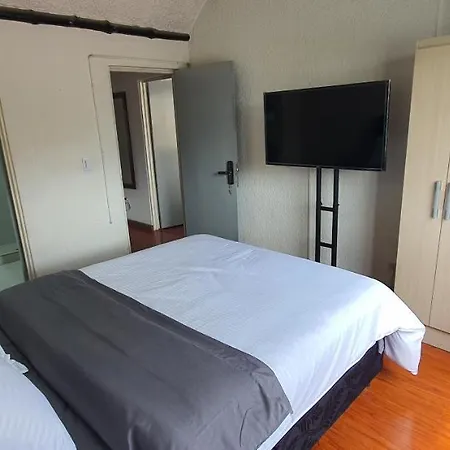 Portal Norte 170 ACOGEDORAS HABITACIONES CON TODOS LOS SERVICIOS-3