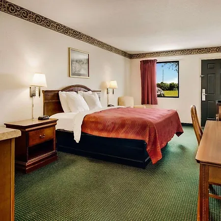 Rodeway Inn Sandersville-2