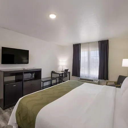 Quality Inn & Suites Clayton, Nm-2
