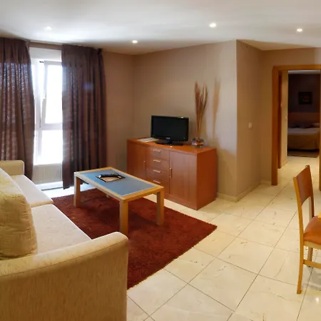 Hotel Apartamentos Ciudad de Lugo-2