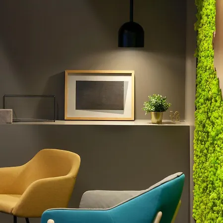 Ibis Styles Pamplona Noain-2