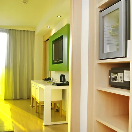 Doubletree By Hilton Girona-2