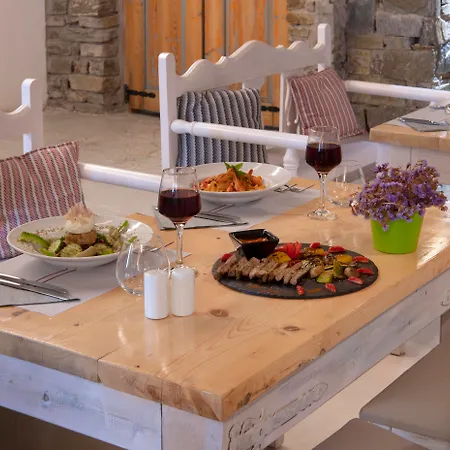 Zefi Hotel & Suites-2