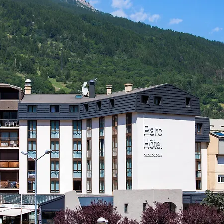 SOWELL HOTELS Le Parc&Spa-3