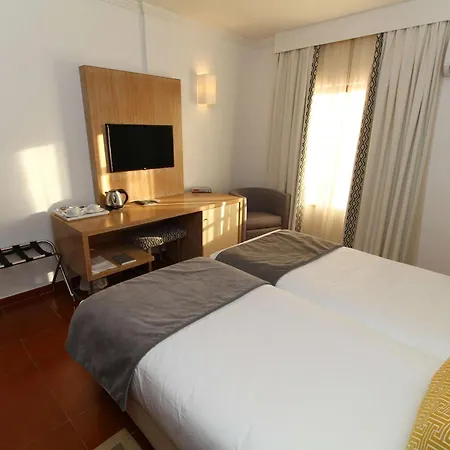 Best Western Hotel Dom Bernardo-3