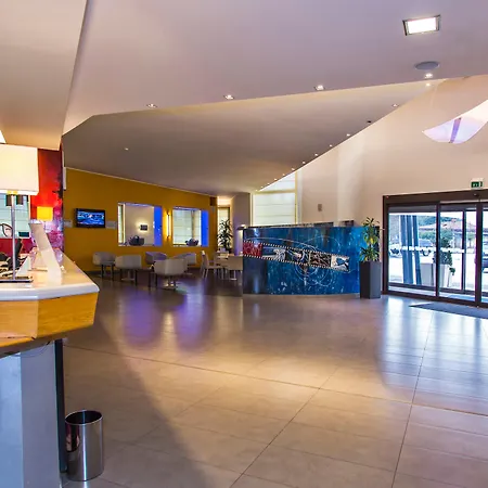 Holiday Inn Express Milan-Malpensa Airport By Ihg-2
