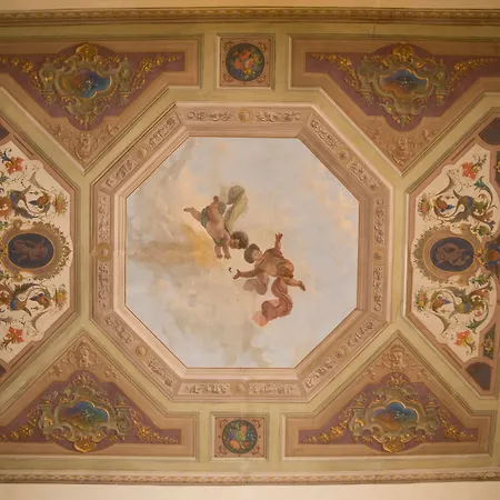 Palazzo Gamba Apartments Al Duomo-3