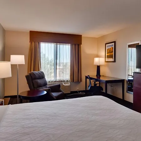 Best Western Plus Gateway Inn & Suites - Aurora-3