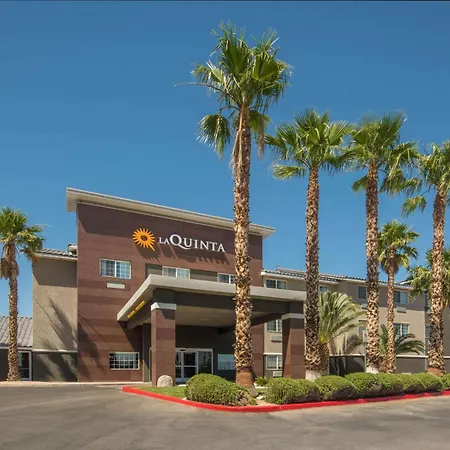 La Quinta Inn & Suites By Wyndham Las Vegas Nellis-2