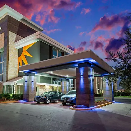 La Quinta By Wyndham Dallas I-35 Walnut Hill Ln-2
