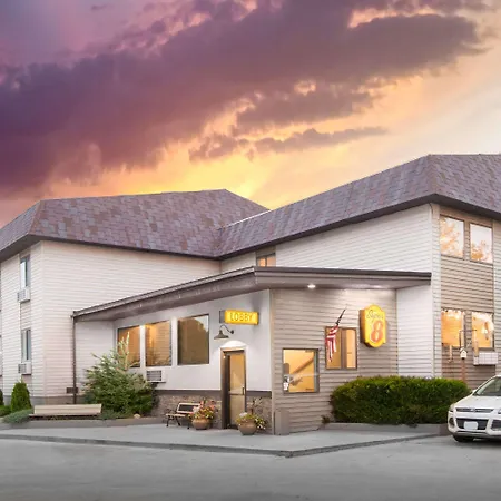 Super 8 By Wyndham Buffalo-3