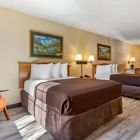 Suburban Studios Albuquerque Uptown-2