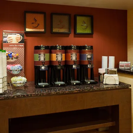Hampton Inn Milwaukee Airport-3