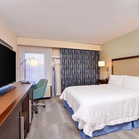 Hampton Inn Seattle Airport-2
