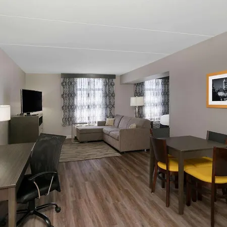 La Quinta By Wyndham Raleigh Downtown North-2
