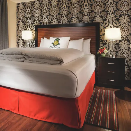 Staypineapple, The Maxwell Hotel, Seattle Center Seattle-3