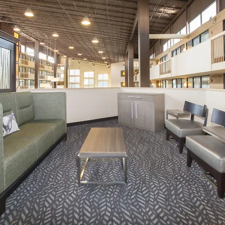 Wyndham Grand Executive Center Little Rock Airport-2