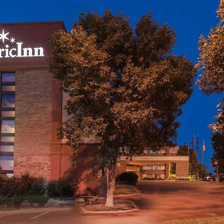 Americinn By Wyndham Omaha-3