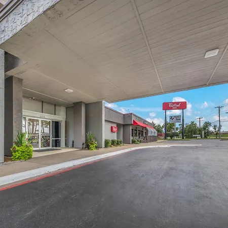Red Roof Inn Lewisville-3