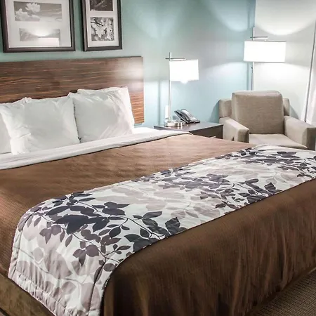 Sleep Inn & Suites Center-2