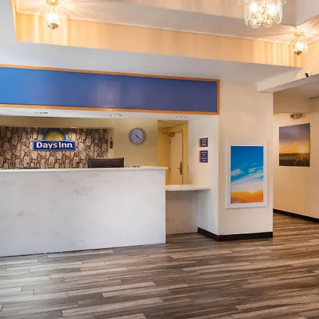 Days Inn By Wyndham Macon I-75 North-3