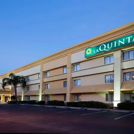 La Quinta By Wyndham Tampa Fairgrounds - Casino-3